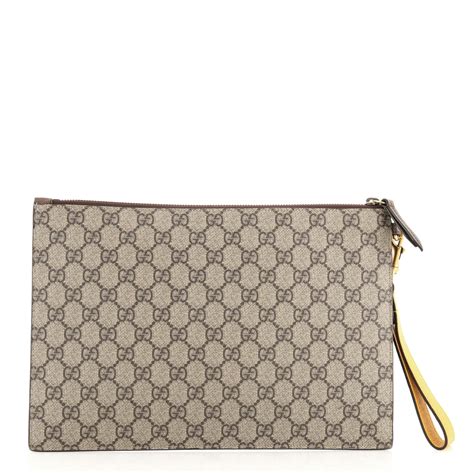 gucci wristlet pouch